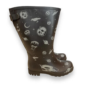 New Torrid Disney Villains 13WW Poison Apple Mid Calf Black Rainboots Rain Boots